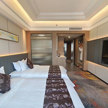 Romanjoy International Hotel Шънджън Екстериор снимка