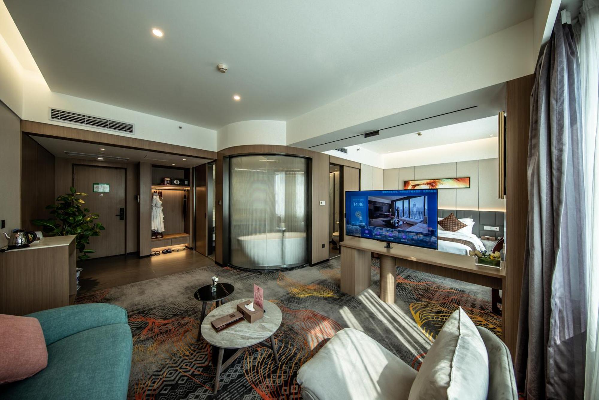 Romanjoy International Hotel Шънджън Екстериор снимка