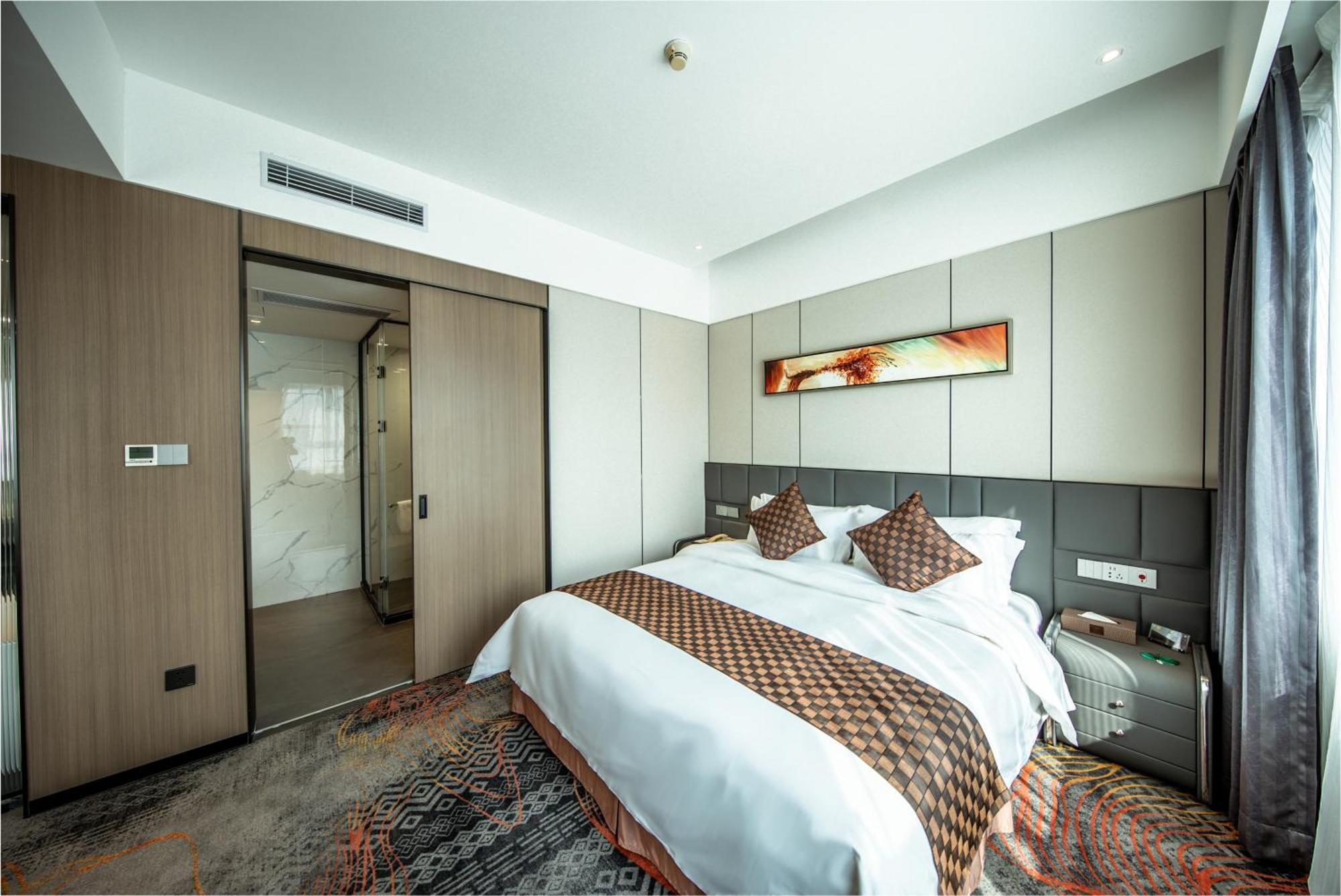 Romanjoy International Hotel Шънджън Екстериор снимка