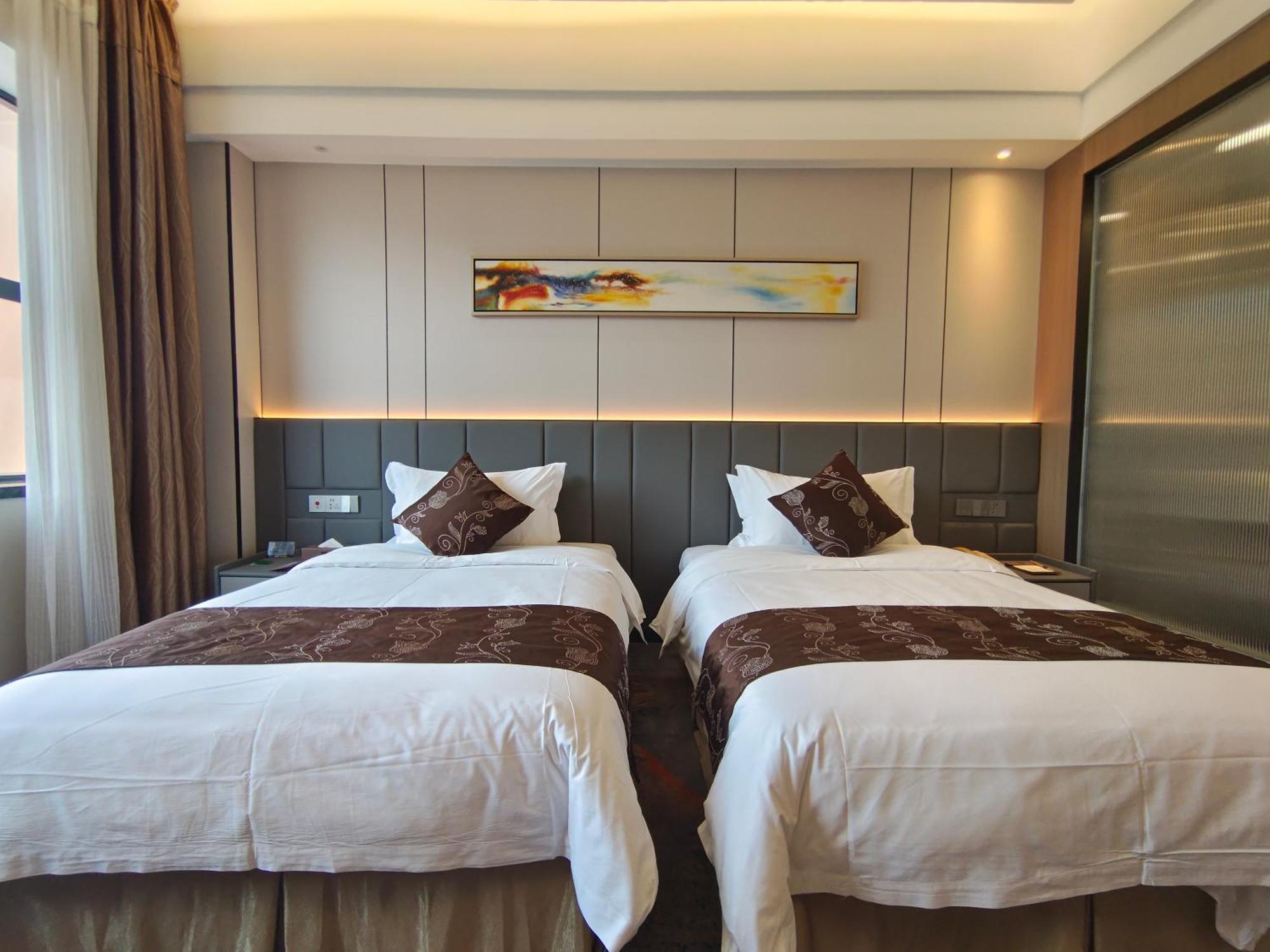 Romanjoy International Hotel Шънджън Екстериор снимка